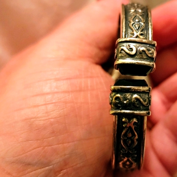 ⌚️ Cuff Bracelet Watch Quartz Lot of 5 Rhinestones Scroll Oui Bee Gold Costume⌚️ - Picture 9 of 16